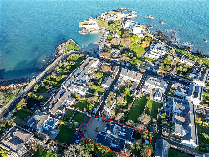 Mews 1, Rere of 10 Sandycove Avenue West, Sandycove, County Dublin