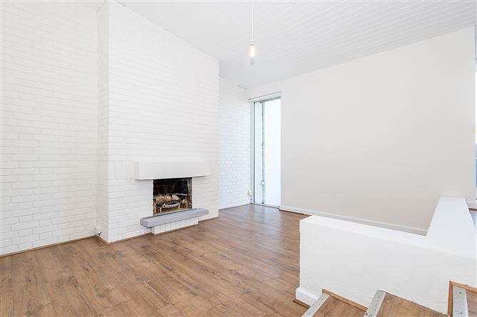 Mews 1, Rere of 10 Sandycove Avenue West, Sandycove, County Dublin