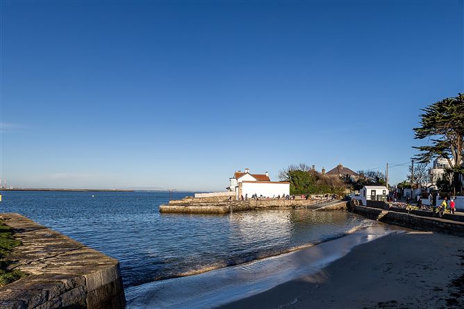 Mews 1, Rere of 10 Sandycove Avenue West, Sandycove, County Dublin