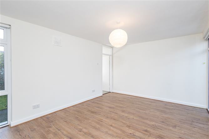 Mews 1, Rere of 10 Sandycove Avenue West, Sandycove, County Dublin