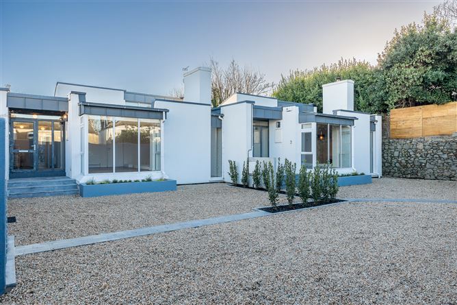 Mews 1, Rere of 10 Sandycove Avenue West, Sandycove, County Dublin