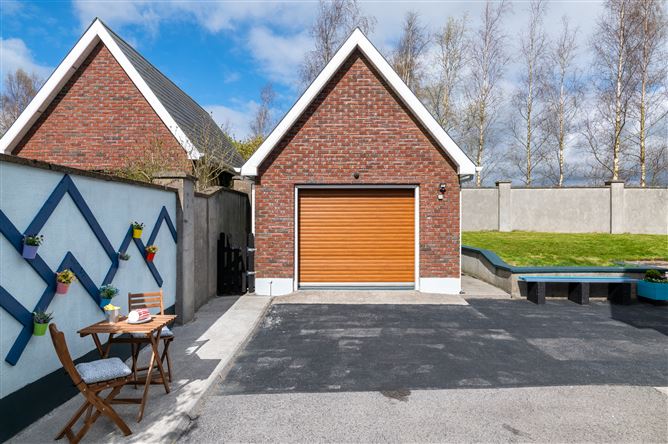 2 The Oaks, Woodlane, Birr, Co. Offaly