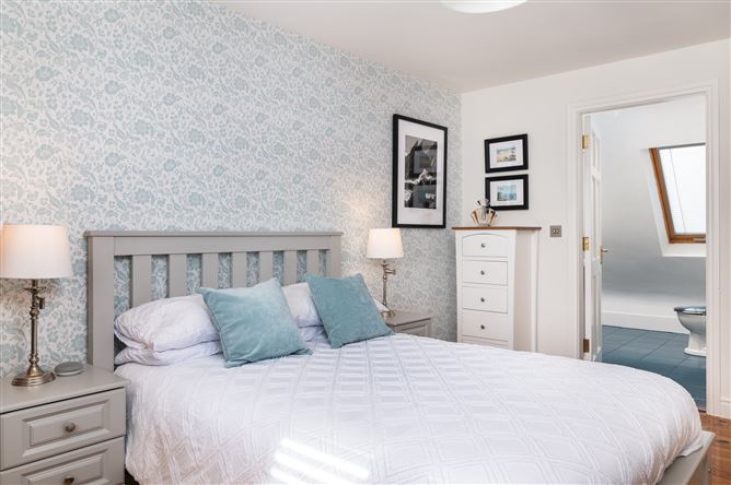2 The Oaks, Woodlane, Birr, Co. Offaly
