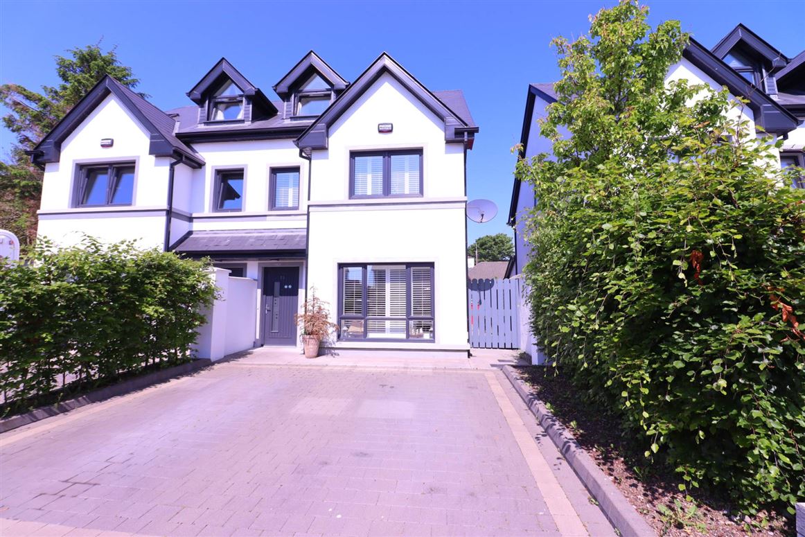 73 Dun Na Mara, Renmore, County Galway
