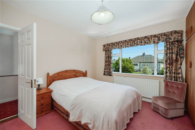 5 Leopardstown Park, Leopardstown, County Dublin