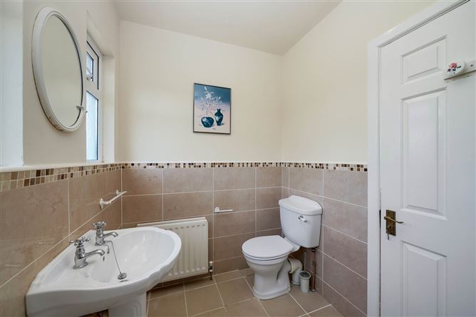 5 Leopardstown Park, Leopardstown, County Dublin