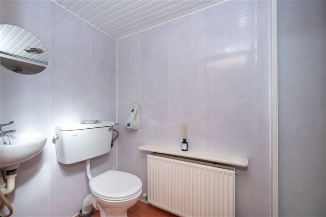Avondale, 9 Castlegreina Park, Boreenmanna Road, Cork