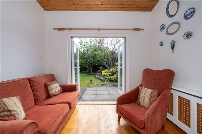 Avondale, 9 Castlegreina Park, Boreenmanna Road, Cork