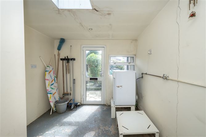 Avondale, 9 Castlegreina Park, Boreenmanna Road, Cork