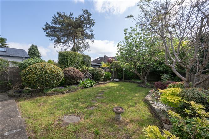 Avondale, 9 Castlegreina Park, Boreenmanna Road, Cork