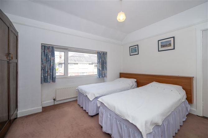 Avondale, 9 Castlegreina Park, Boreenmanna Road, Cork