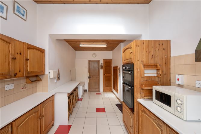 Avondale, 9 Castlegreina Park, Boreenmanna Road, Cork