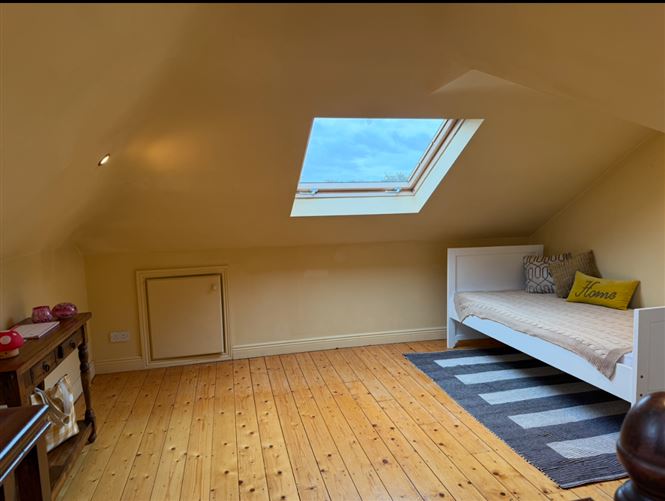 44, Churchfields, D14, Milltown, Dublin 6