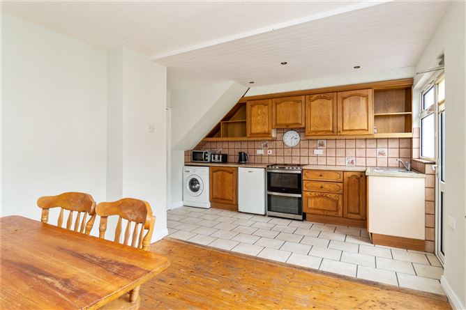 19 Hillcrest Avenue, Lucan, Co.Dublin