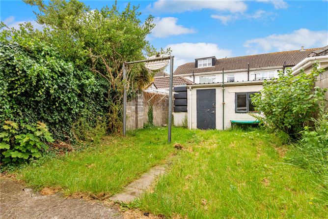 19 Hillcrest Avenue, Lucan, Co.Dublin