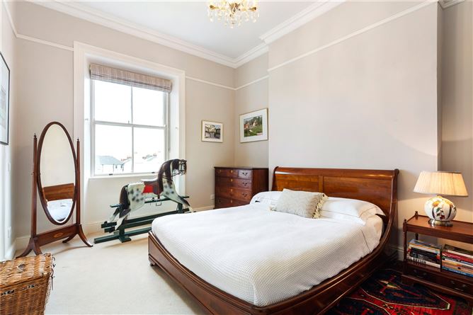 2 Elton Park, Sandycove, Co. Dublin