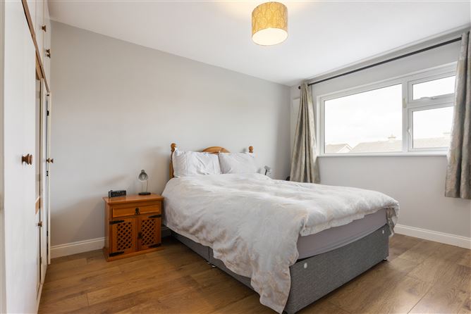 34 Broadford Rise, Ballinteer,   Dublin 16