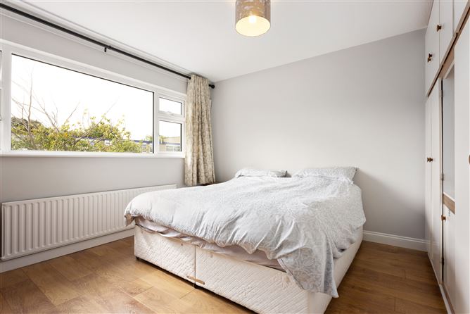 34 Broadford Rise, Ballinteer,   Dublin 16