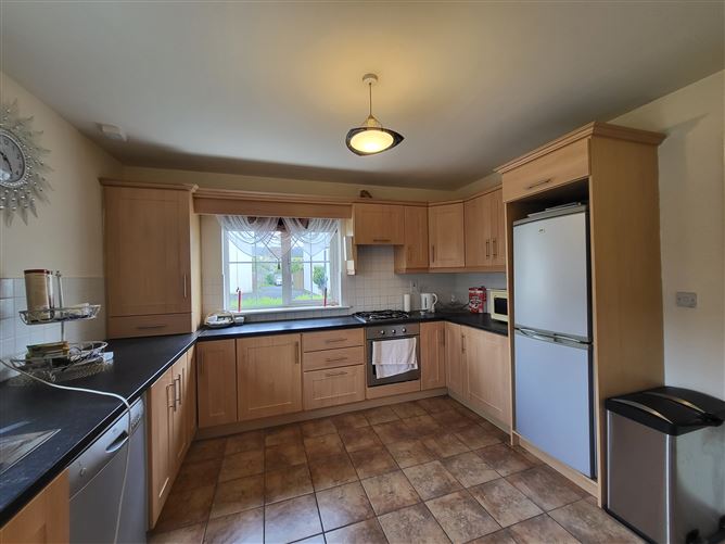 Photo 6 of 27 — 97 Carmody Way, Portlaoise, Laois