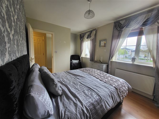 Photo 17 of 27 — 97 Carmody Way, Portlaoise, Laois