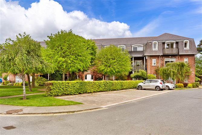 30 Castle Lawn, Kilgobbin Wood, Sandyford, Dublin 18