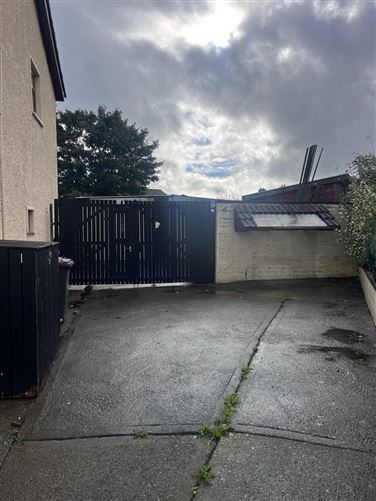 47 Saint Mark's Crescent, Clondalkin,   Dublin 22