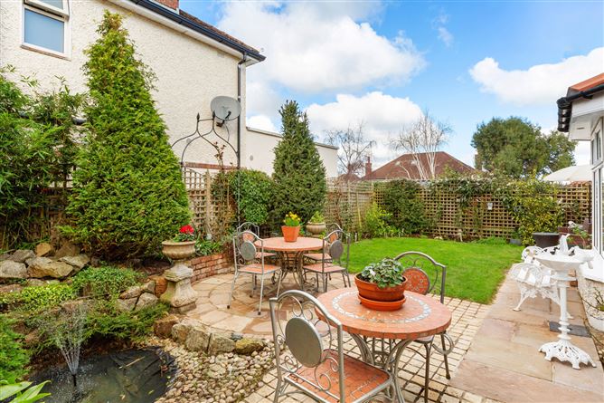 81 Hampton Park, St. Helen's Wood, Booterstown, Co. Dublin
