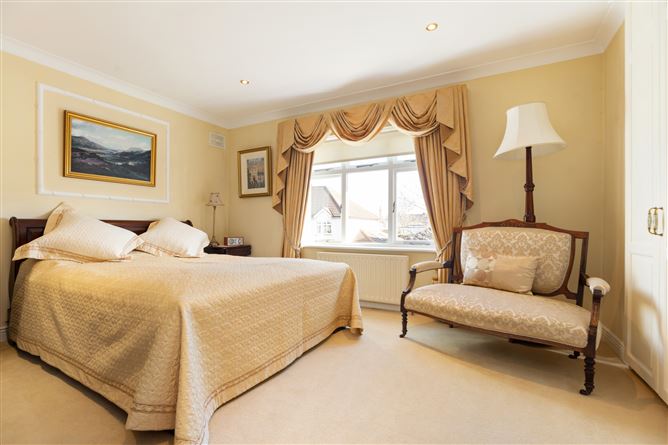 81 Hampton Park, St. Helen's Wood, Booterstown, Co. Dublin