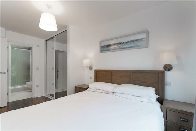 Apt. 5 Beacon, Royal Canal Park, Ashtown, Dublin 15