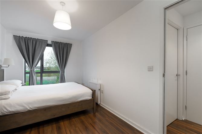 Apt. 5 Beacon, Royal Canal Park, Ashtown, Dublin 15