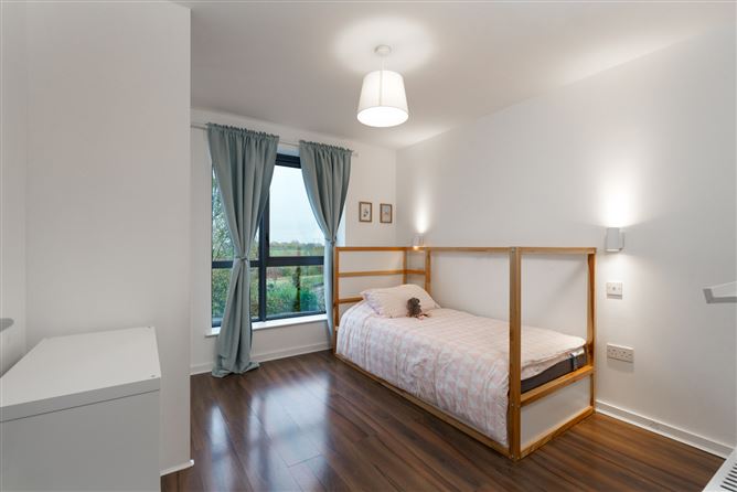 Apt. 5 Beacon, Royal Canal Park, Ashtown, Dublin 15