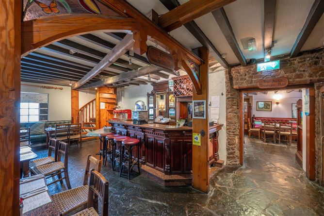 The Auld Triangle, Macroom, Cork