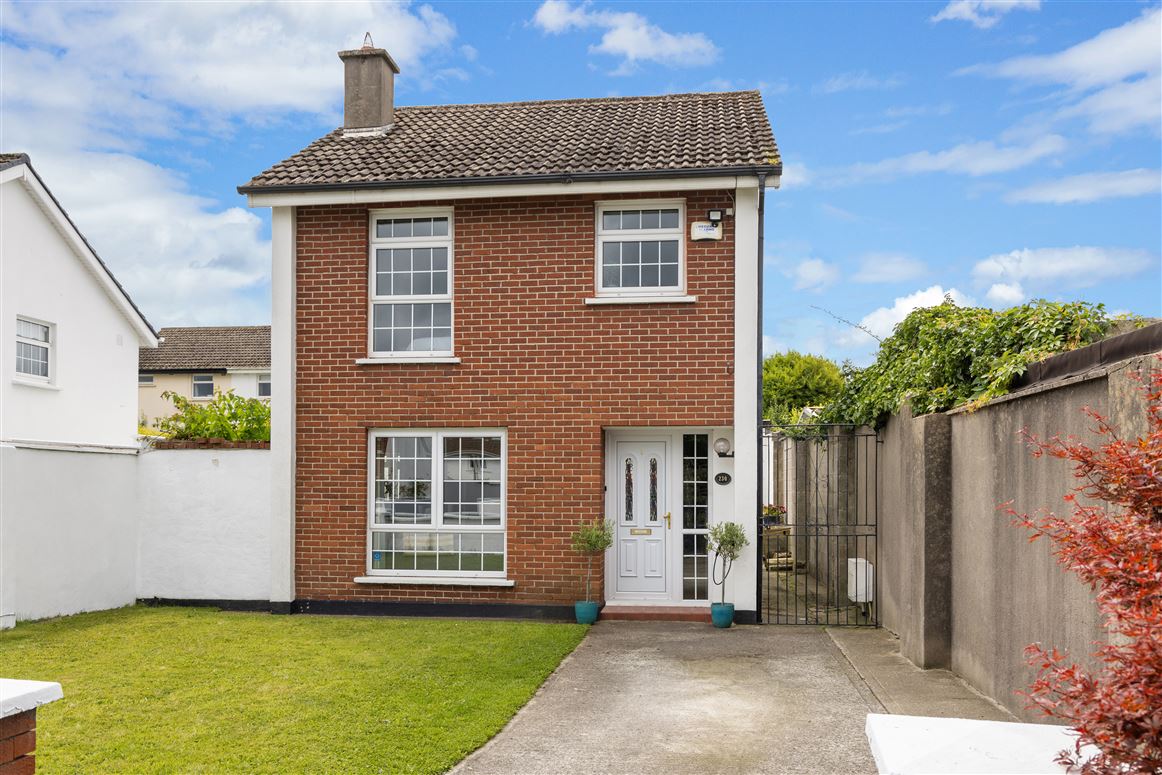230 The Cherries, Wedgewood, Sandyford,   Dublin 16