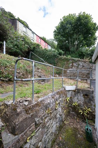 1 Strawberry Cottages, Lee Road, Cork