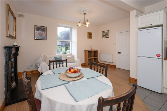 1 Strawberry Cottages, Lee Road, Cork