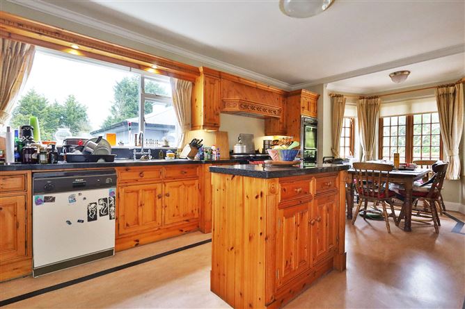 Woodview, Headford Road, Kells, Meath