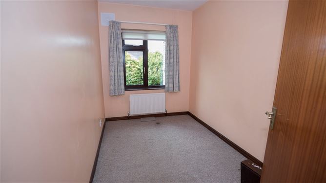 Photo 13 of 23 — 10 Doylesfort Grove, Dundalk, Co. Louth