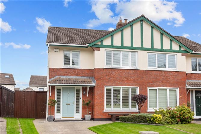 22 Glencairn Crescent, The Gallops, Leopardstown, Dublin 18