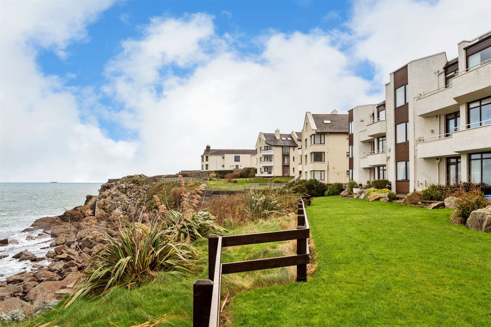 2 Inishowen, Pilot View, Harbour Road, Dalkey, Co. Dublin