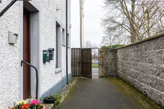 2 De Montfort, Convent Road, Tullamore, Co. Offaly