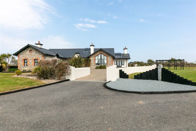 Seafield on c. 7 Acres, Duncormick, Wexford
