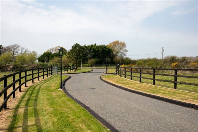 Seafield on c. 7 Acres, Duncormick, Wexford