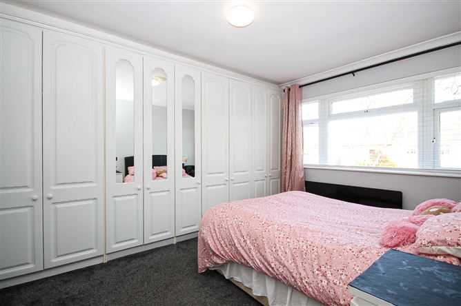 70 Watergate, Oldbawn, Tallaght, Dublin 24