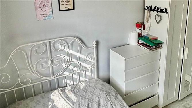 2 Ashbury Avenue, Roscrea, Tipperary