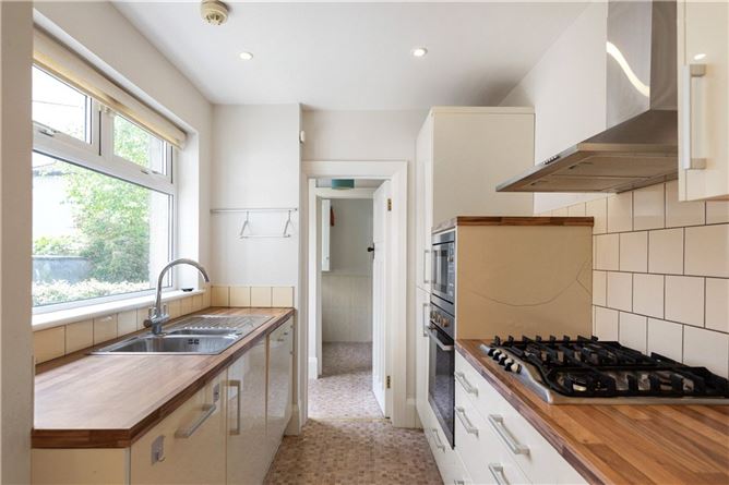 Photo 11 of 22 — 12 Maretimo Villas, Blackrock, Co. Dublin