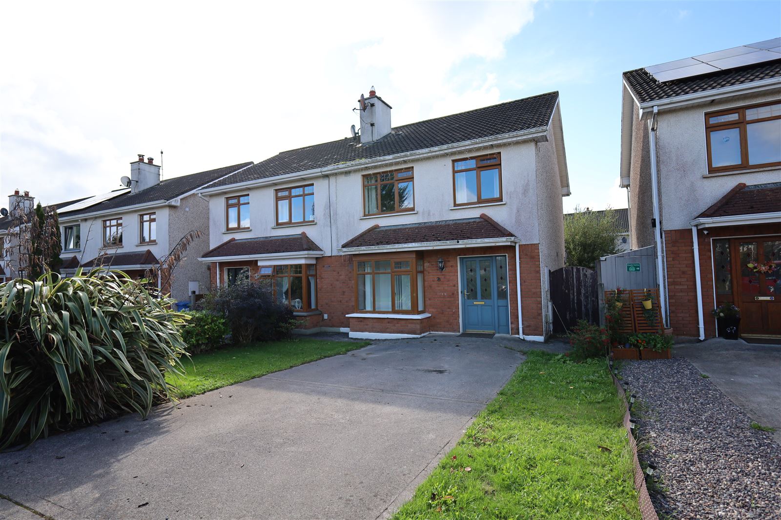 Photo 1 of 12 — 75 Ravensdale, Herons Wood, Carrigaline, Cork