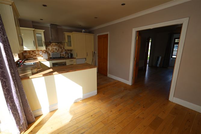 75 Ravensdale, Herons Wood, Carrigaline, Cork