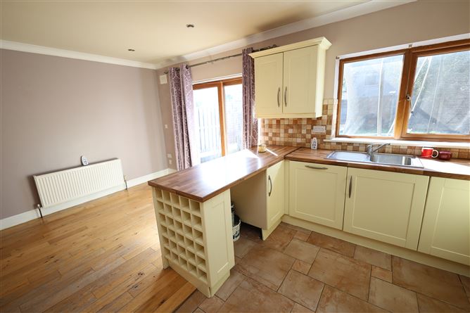 75 Ravensdale, Herons Wood, Carrigaline, Cork