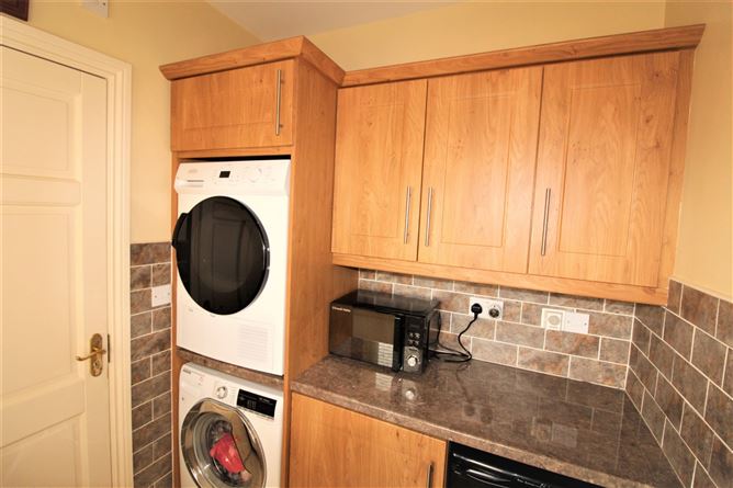 11 Manor Grove, Mountmellick, Co. Laois