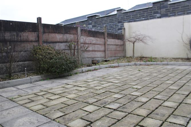14 Lake View, Glenamaddy, Co. Galway